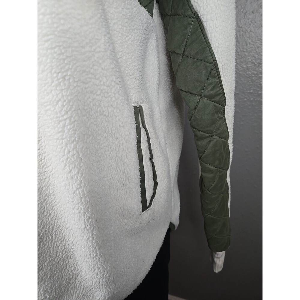 Abercrombie & Fitch Women's Cream Green Assymetrical Snap Fleece Size Small - Picture 6 of 8